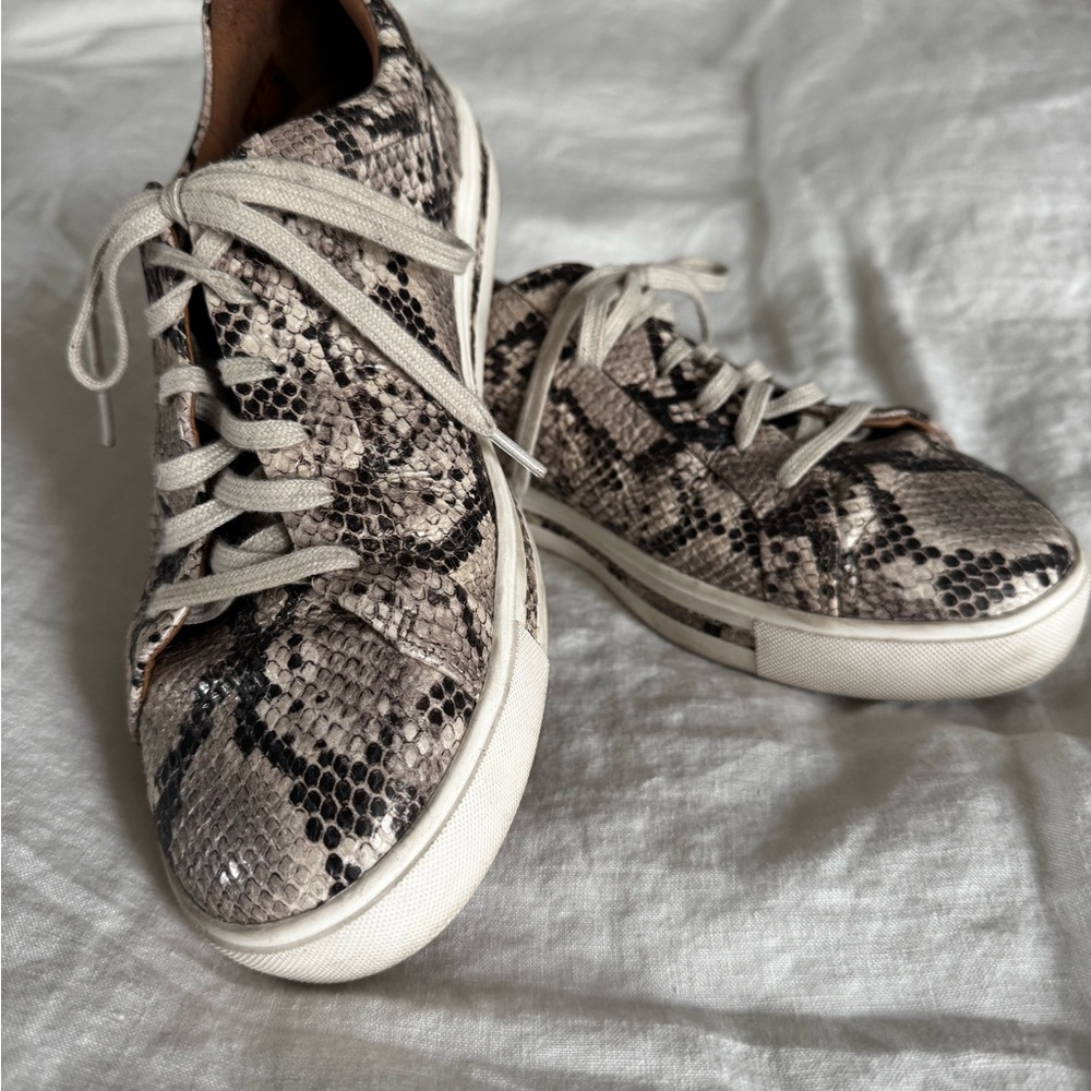 Clarks Snakeskin Pattern Sneakers - Black and Cream
